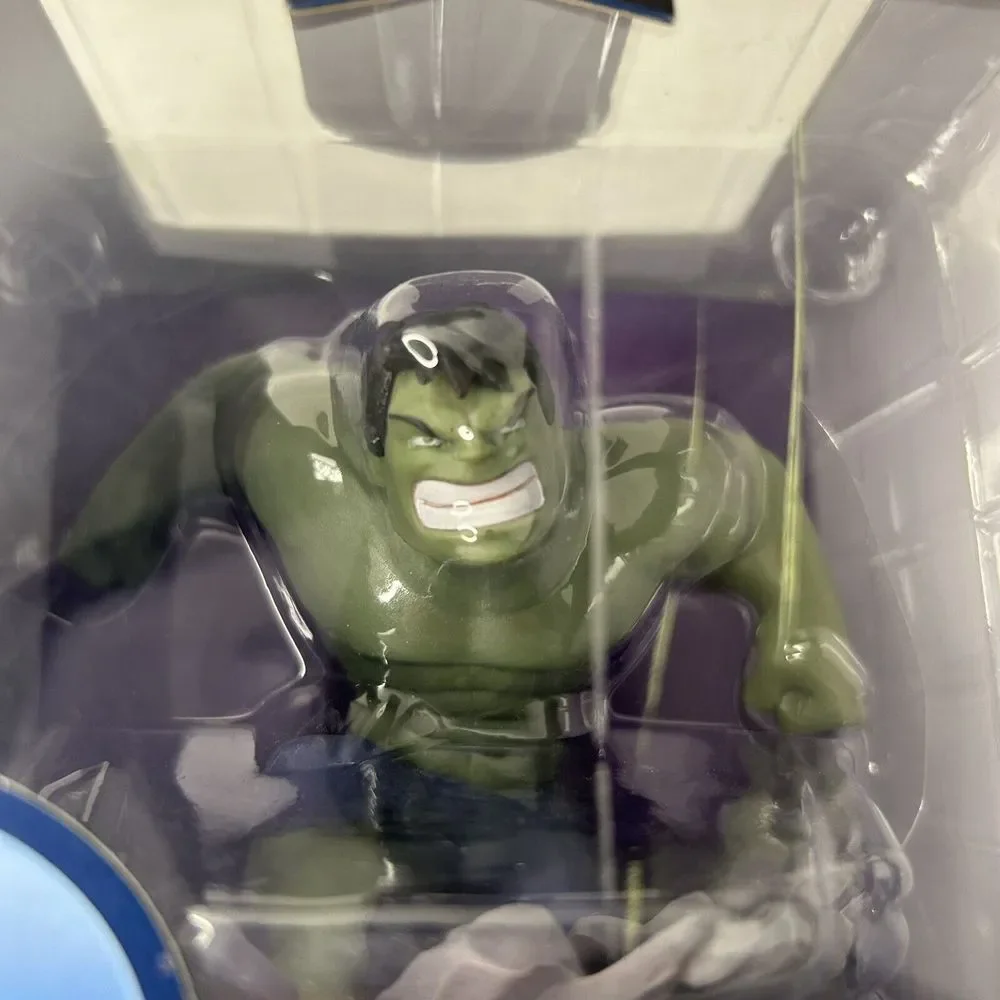 QFIG Marvel Avengers The Hulk Age of Ultron‎ Figure Open Box